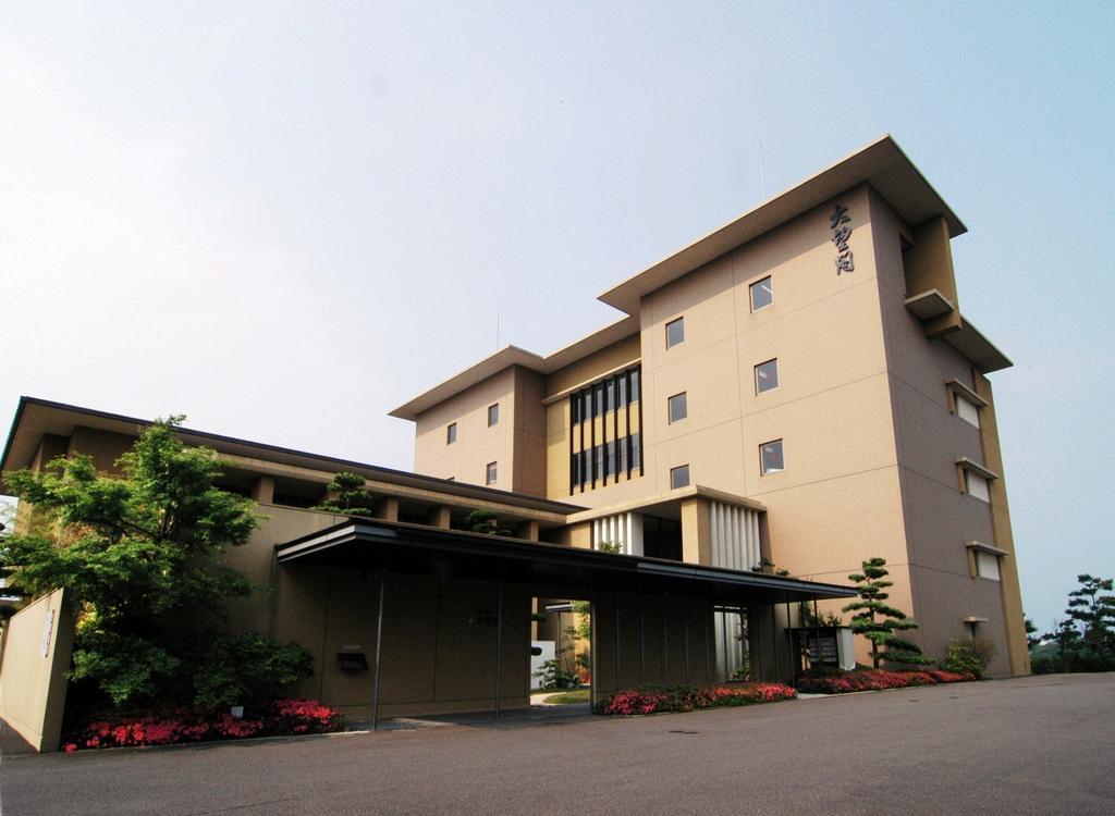 Kanko Hotel Taibokaku Карацу Экстерьер фото